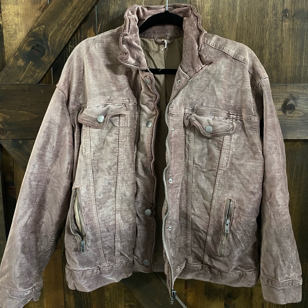 Free people velvet jacket in lavender color